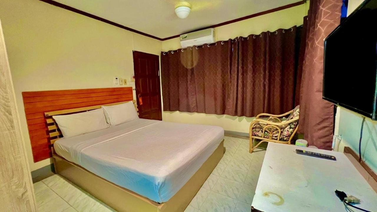 Lewiinski'S Hotel Паттая Екстер'єр фото