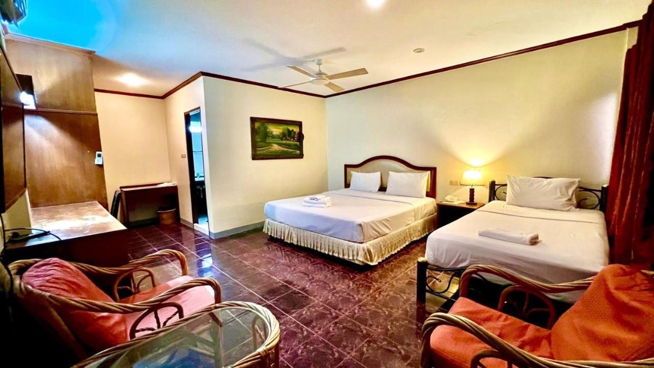 Lewiinski'S Hotel Паттая Екстер'єр фото