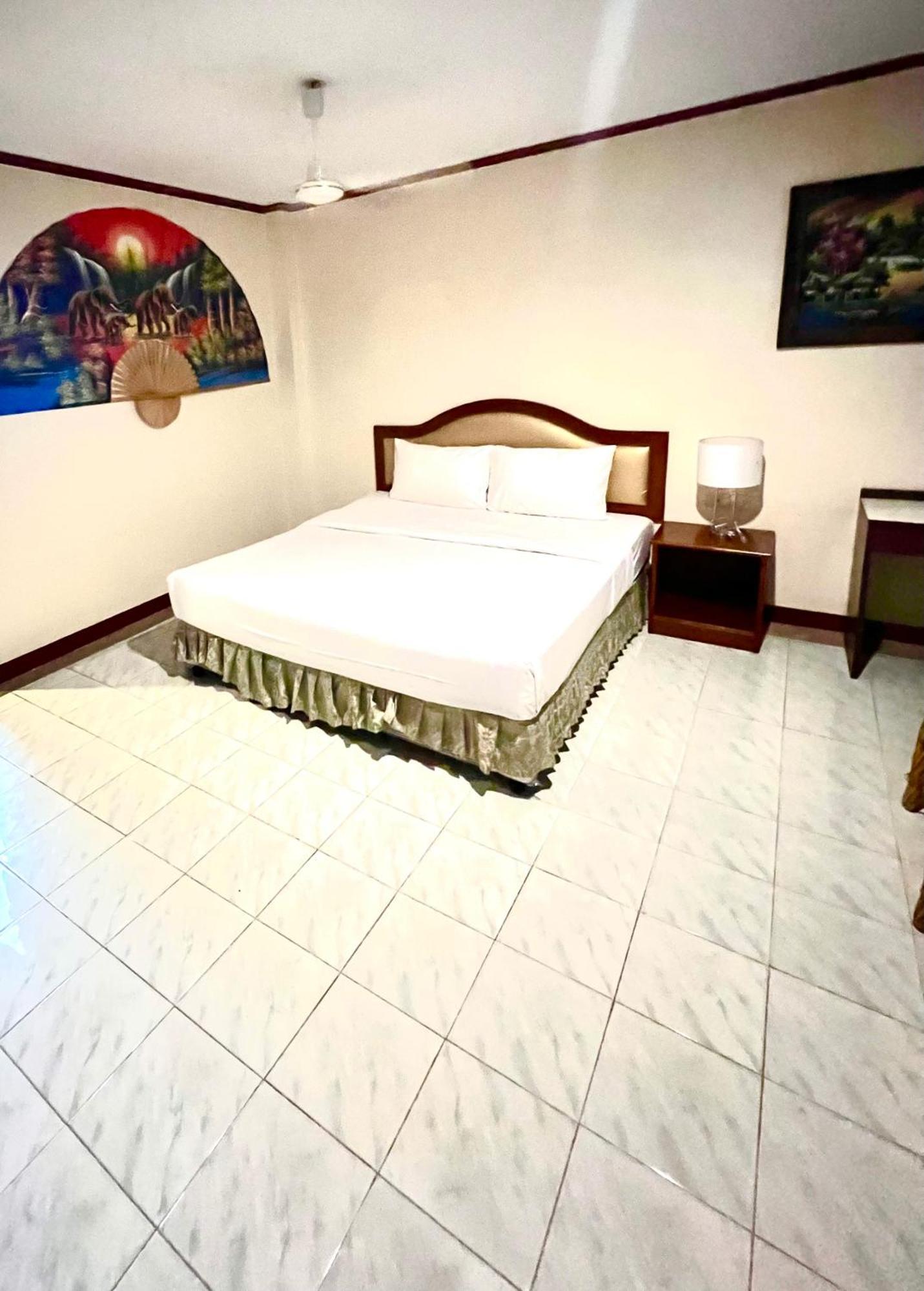 Lewiinski'S Hotel Паттая Екстер'єр фото